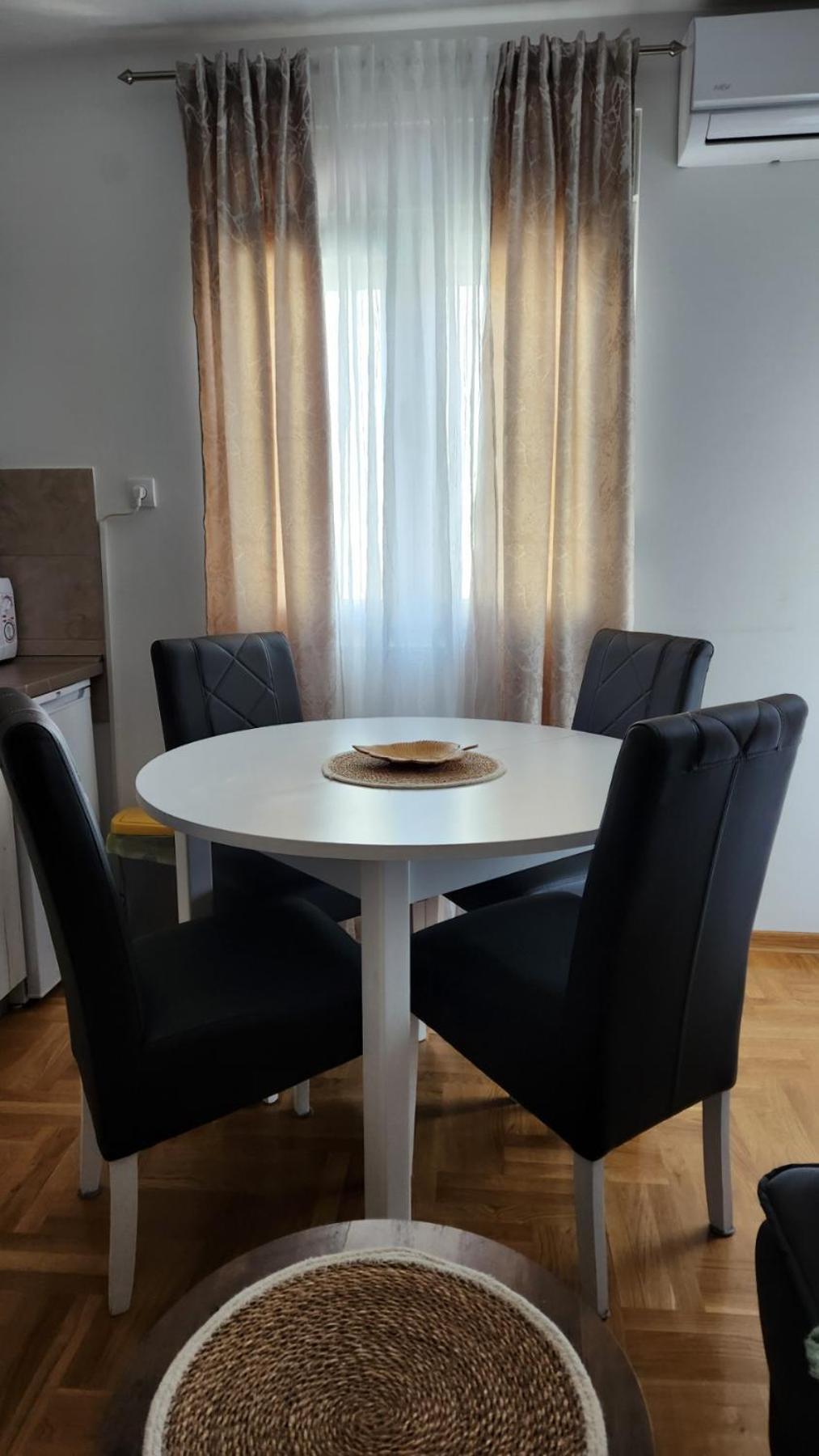 Apartman Tim Lux 2 Vrnjačka Banja Екстериор снимка